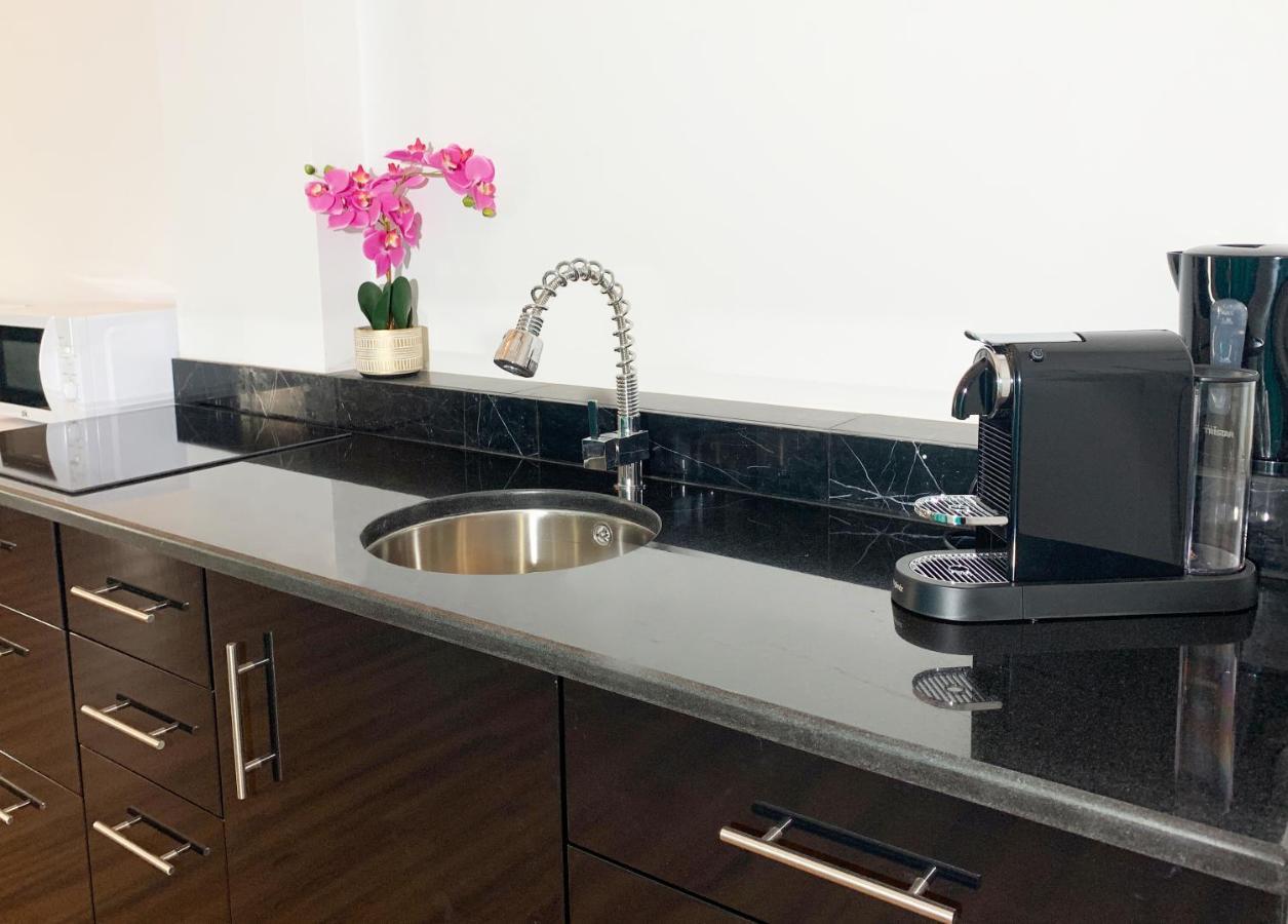 Royal Horses Bed & Breakfast Overijse Bagian luar foto