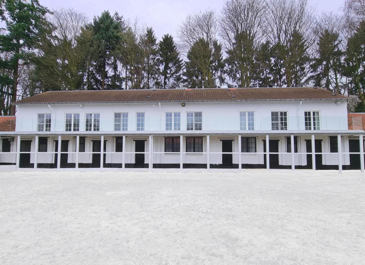 Royal Horses Bed & Breakfast Overijse Bagian luar foto